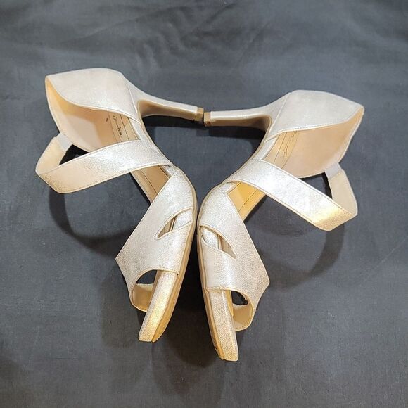 BRAND NEW LIFESTRIDE WOMEN'S MEGA STRAPPY SANDALS - Picture 11 of 14